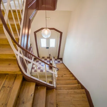 Stylish Near Av. Liberdade Apartment Lisbon