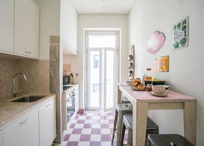 דירה Stylish Near Av. Liberdade ליסבון