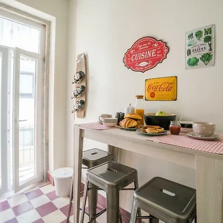 Stylish Near Av. Liberdade شقة